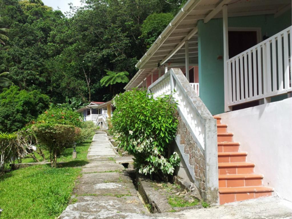 Chez Ophelia Cottage Apartments 로조 객실 사진