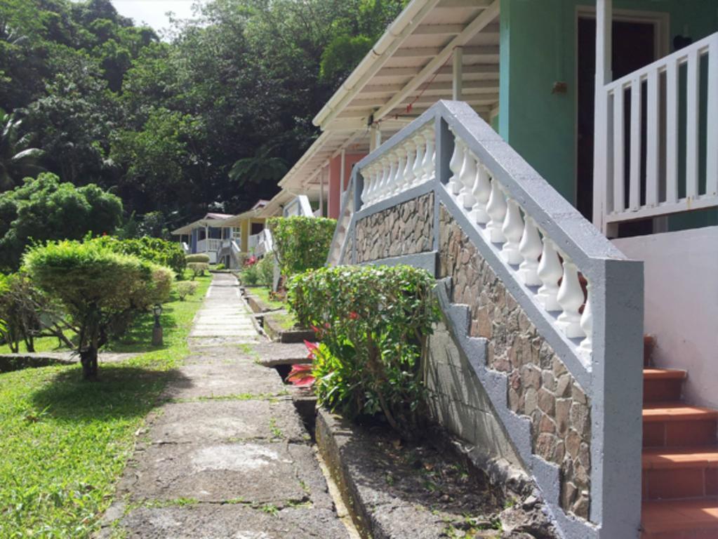Chez Ophelia Cottage Apartments 로조 객실 사진